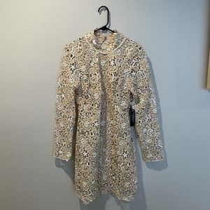 Gorgeous Venus white gold lace high collar backless dress size 12